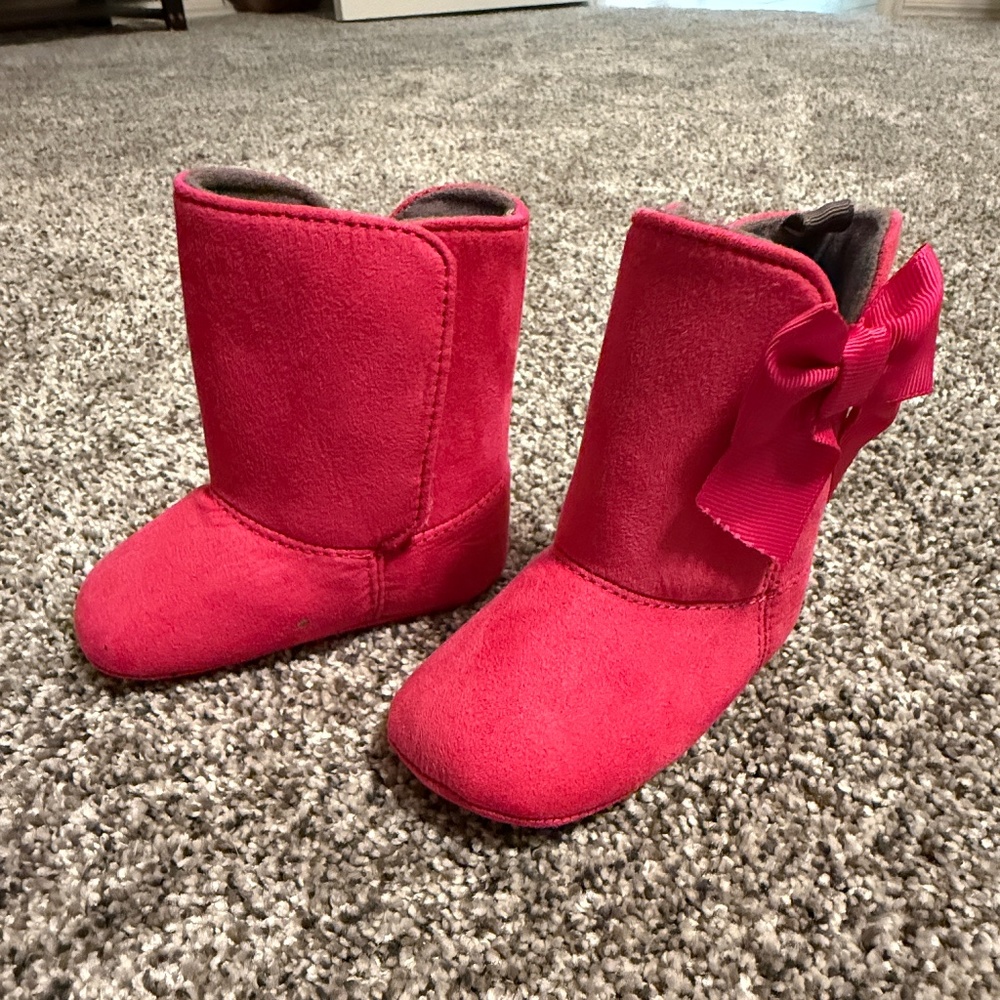 Soft Baby girl infant toddler velour hot pink boots with bows size 3 shoes